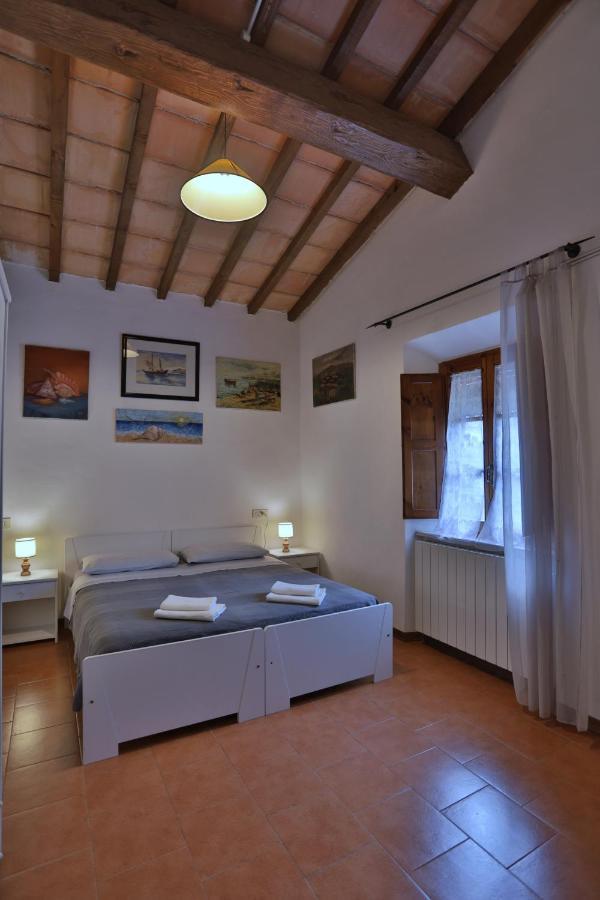 Bed and Breakfast Podere San Francesco à Volterra Extérieur photo