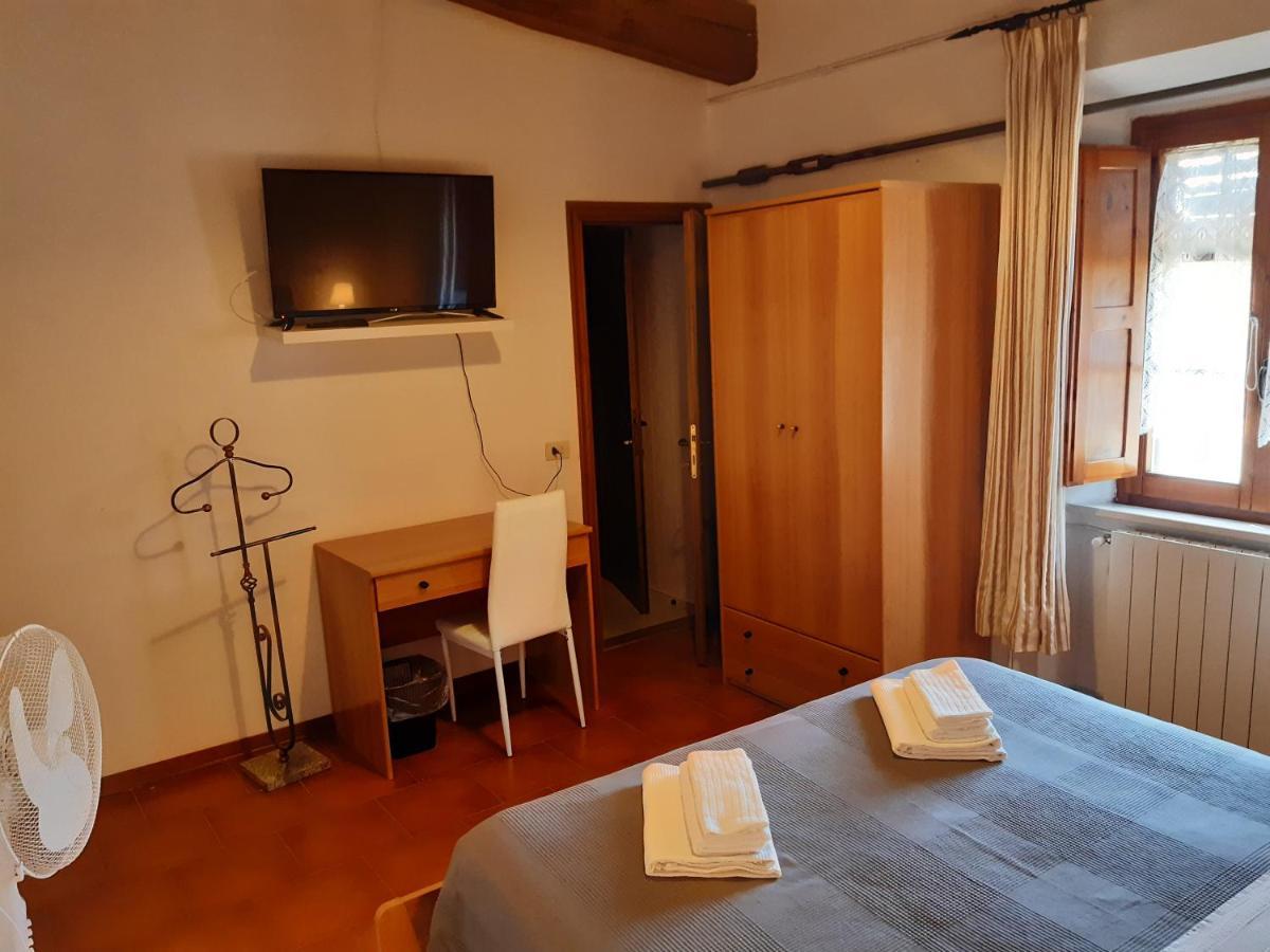 Bed and Breakfast Podere San Francesco à Volterra Extérieur photo