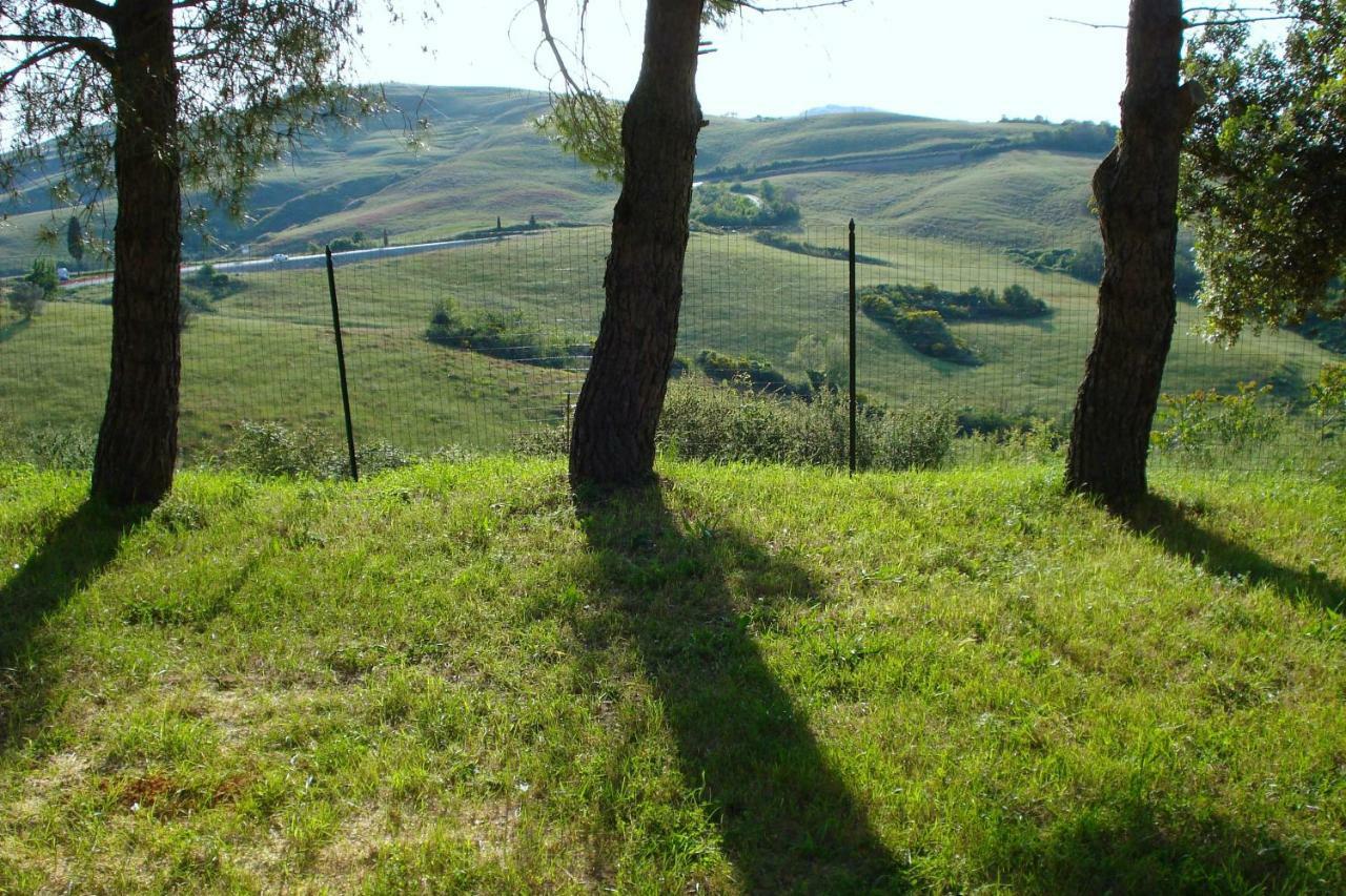 Bed and Breakfast Podere San Francesco à Volterra Extérieur photo